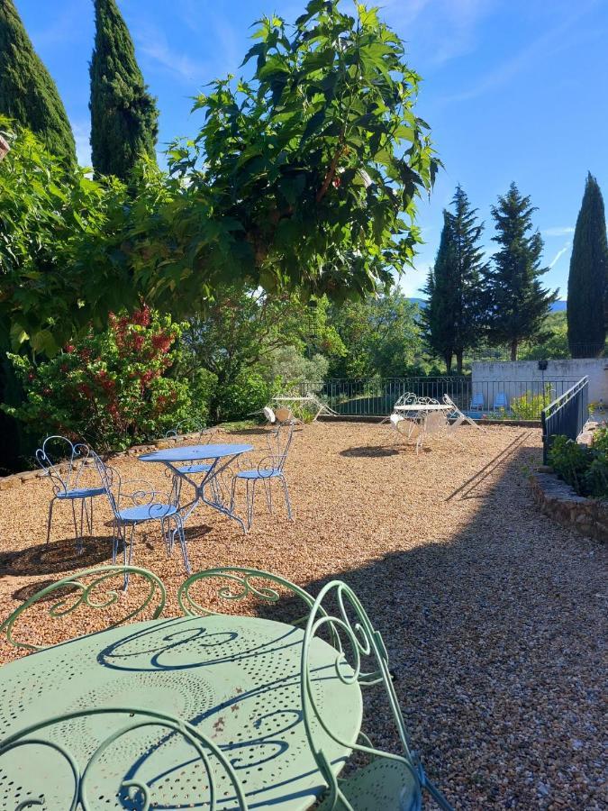 superbe logement au cœur Luberon proche du Colorado provencal dans une résidence au calme avec piscine, magnifique vu sur le Luberon depuis la terrasse Viens Exterior foto