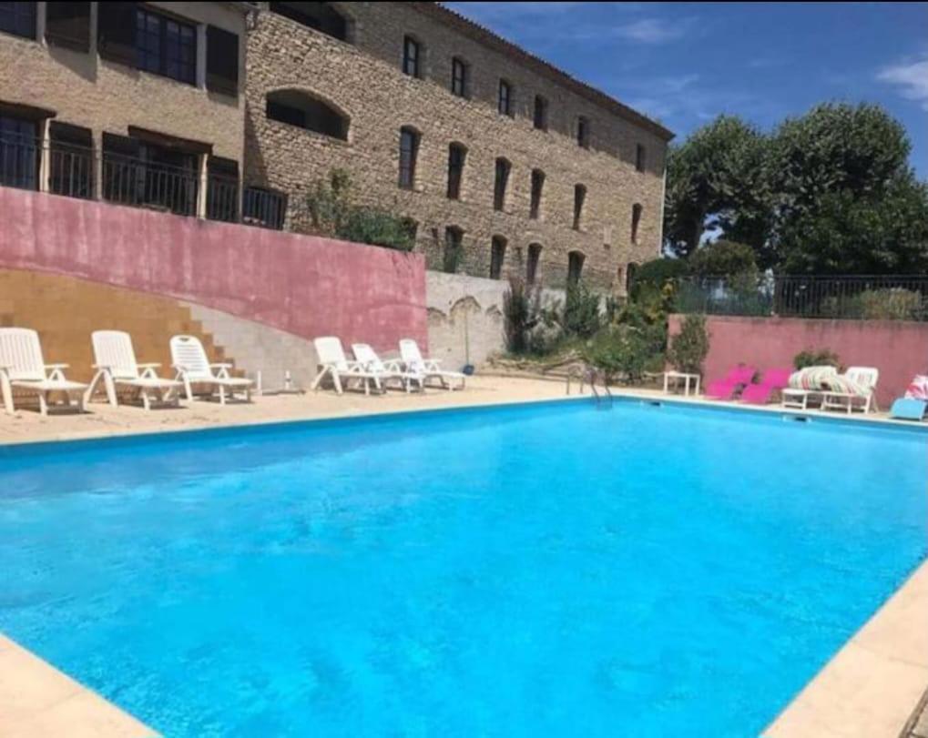 superbe logement au cœur Luberon proche du Colorado provencal dans une résidence au calme avec piscine, magnifique vu sur le Luberon depuis la terrasse Viens Exterior foto
