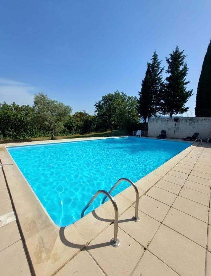 superbe logement au cœur Luberon proche du Colorado provencal dans une résidence au calme avec piscine, magnifique vu sur le Luberon depuis la terrasse Viens Exterior foto