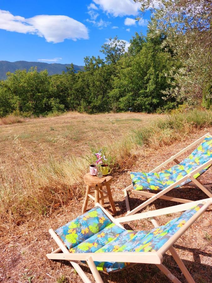 superbe logement au cœur Luberon proche du Colorado provencal dans une résidence au calme avec piscine, magnifique vu sur le Luberon depuis la terrasse Viens Exterior foto