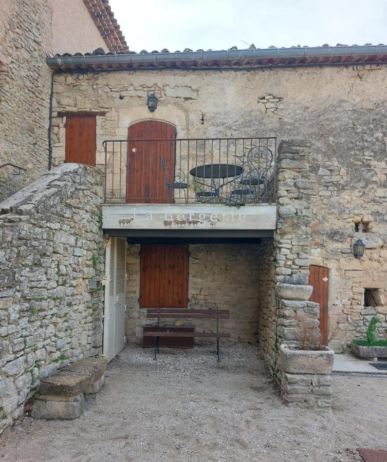 superbe logement au cœur Luberon proche du Colorado provencal dans une résidence au calme avec piscine, magnifique vu sur le Luberon depuis la terrasse Viens Exterior foto