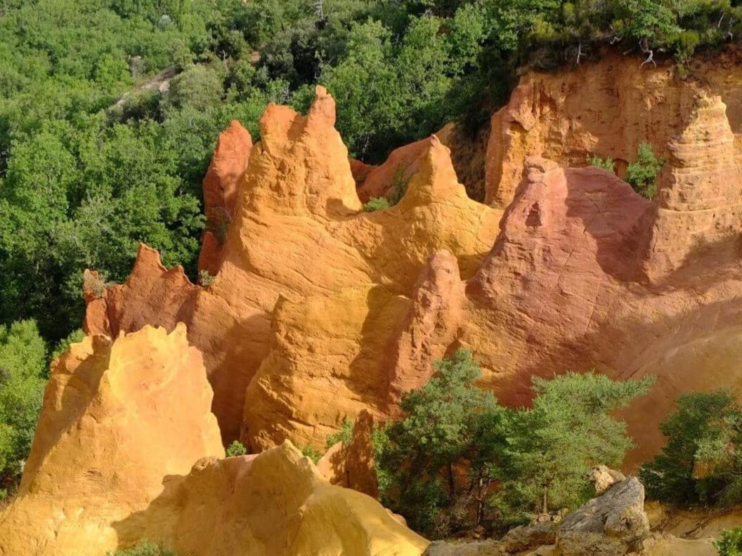 superbe logement au cœur Luberon proche du Colorado provencal dans une résidence au calme avec piscine, magnifique vu sur le Luberon depuis la terrasse Viens Exterior foto
